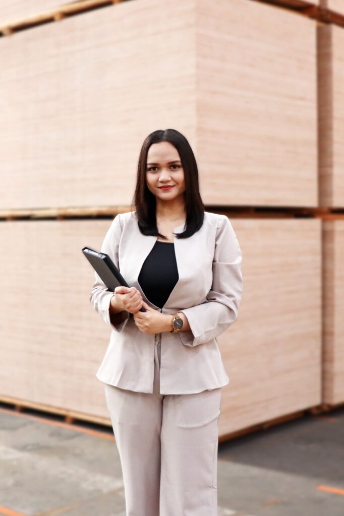 Olivia - Sales Manager